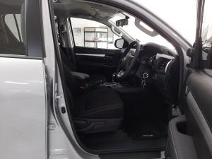 Toyota Hilux 2.8GD-6 double cab Raider auto - Image 16
