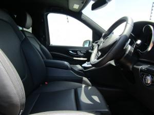 Mercedes-Benz V300d Exclusive - Image 10