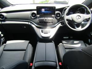 Mercedes-Benz V300d Exclusive - Image 15