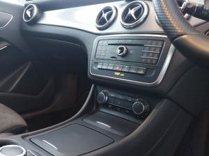 Mercedes-Benz GLA GLA250 4Matic Style - Image 17