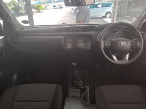 Toyota Hilux 2.4GD-6 4x4 SRX - Image 7