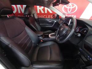 Toyota RAV4 2.0 VX - Image 9