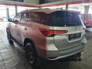 Toyota Fortuner 2.4GD-6 manual - Image 14