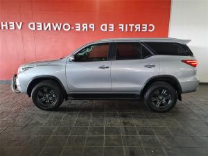 Toyota Fortuner 2.4GD-6 manual - Image 22