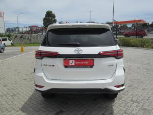 Toyota Fortuner 2.8GD-6 4x4 - Image 4