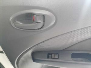 Toyota Etios hatch 1.5 Sport - Image 17