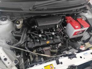 Toyota Etios hatch 1.5 Sport - Image 19