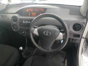 Toyota Etios hatch 1.5 Sport - Image 9