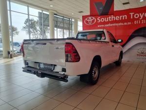 Toyota Hilux 2.4GD S (aircon) - Image 2