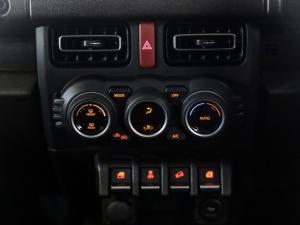 Suzuki Jimny 1.5 GLX AllGrip 5-door manual - Image 19