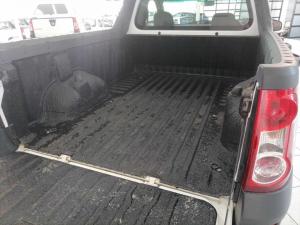Nissan NP200 1.6i safety pack (aircon) - Image 16