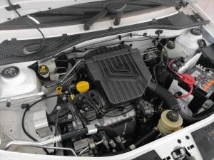 Nissan NP200 1.6i safety pack (aircon) - Image 17