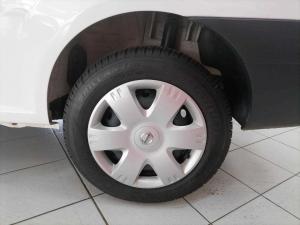 Nissan NP200 1.6i safety pack (aircon) - Image 8