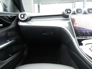Mercedes-Benz C200 automatic - Image 2