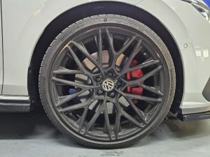Volkswagen Golf GTI - Image 5