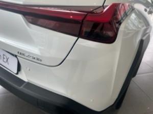 Lexus UX 250h EX - Image 9