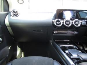 Mercedes-Benz B200 automatic - Image 2
