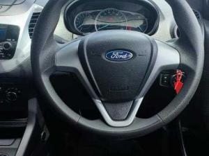Ford Figo Freestyle 1.5 Titanium - Image 8
