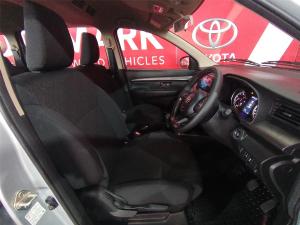 Toyota Rumion 1.5 TX manual - Image 7