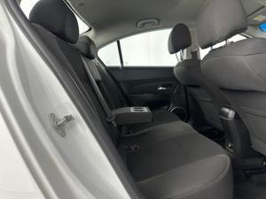 Chevrolet Cruze 1.6 LS - Image 13