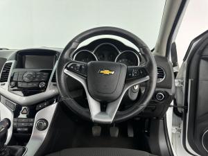 Chevrolet Cruze 1.6 LS - Image 9