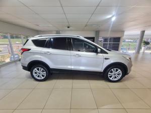 Ford Kuga 1.5T Ambiente auto - Image 4