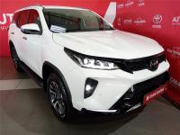 Thumbnail Toyota Fortuner 2.8GD-6 VX