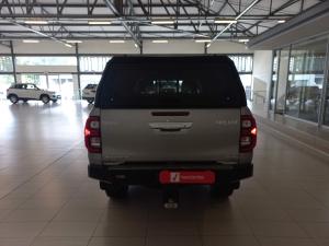 Toyota Hilux 2.8GD-6 double cab 4x4 Raider auto - Image 5
