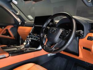 Lexus LX 600 VIP - Image 5