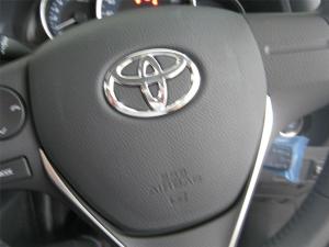 Toyota Corolla Quest 1.8 Prestige auto - Image 12