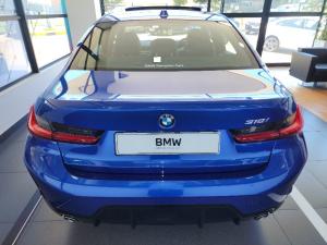 BMW 3 Series 318i M Sport - Image 4
