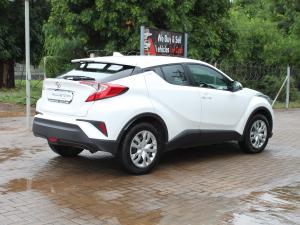 Toyota C-HR 1.2T - Image 2