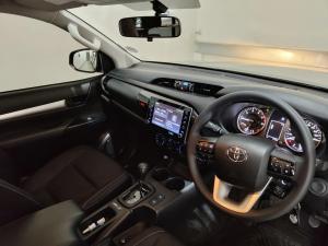 Toyota Hilux 2.4GD-6 double cab 4x4 Raider X auto - Image 8