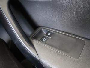 Volkswagen Polo Vivo hatch 1.6 Comfortline auto - Image 21