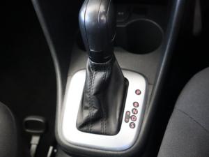 Volkswagen Polo Vivo hatch 1.6 Comfortline auto - Image 31