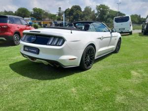 Ford Mustang 5.0 GT convertible auto - Image 5