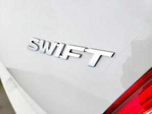 Suzuki Swift 1.2 GLX auto - Image 7