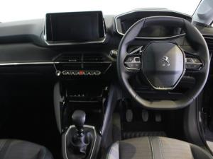 Peugeot 208 1.2T Allure auto - Image 8