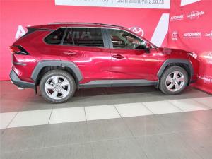 Toyota RAV4 2.0 GX-R AWD - Image 3