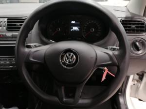 Volkswagen Polo sedan 1.6 Trendline - Image 14