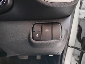 Hyundai Venue 1.0T Fluid auto - Image 13