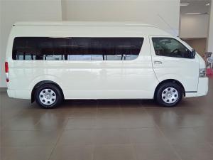 Toyota Hiace 2.5D-4D bus 14-seater GL - Image 15