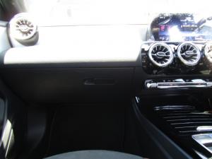 Mercedes-Benz A200 - Image 5