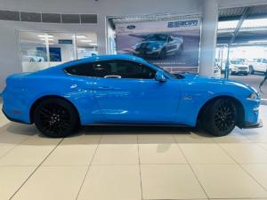 Ford Mustang 5.0 GT fastback - Image 11
