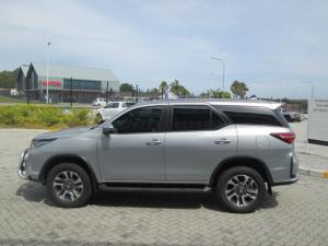 Toyota Fortuner 2.4GD-6 manual - Image 8