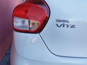 Toyota Vitz 1.0 XR manual - Image 11