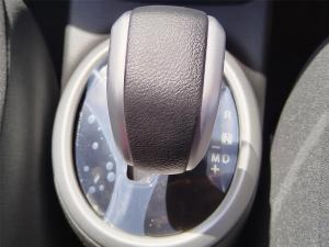 Toyota Vitz 1.0 XR auto - Image 11
