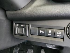 Toyota Vitz 1.0 XR manual - Image 14