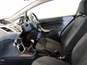 Ford Fiesta 1.6 3-door Titanium - Image 10