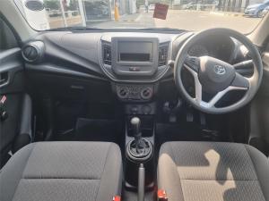 Toyota Vitz 1.0 - Image 12